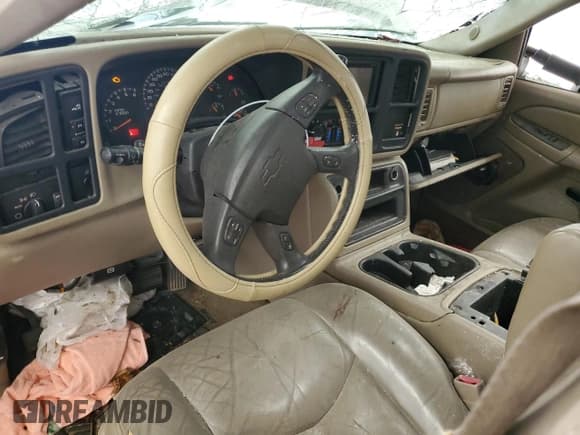 ✅ 2005 Chevrolet Silverado 2500HD LT • VIN: 1GCHK29U55E103598 • Lot: 82179554. Listed on Copart with 237,683 mi. Free auction sales archive from the USA and detailed vehicle history report at DreamBid. Image 8.