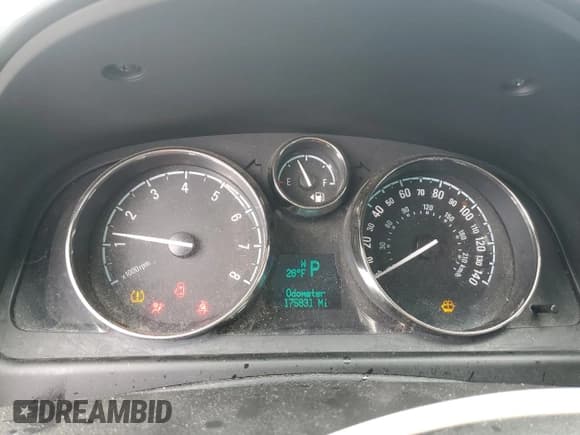 ✅ 2012 Chevrolet Captiva Sport LT • VIN: 3GNAL3E50CS583238 • Lot: 85023514. Wystawiony na Copart z przebiegiem 175 831 mil. Bezpłatny archiwum sprzedaży aukcyjnych z USA i szczegółowy raport historii pojazdu na DreamBid. Zdjęcie 9.