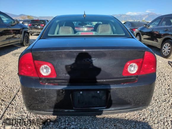 ✅ 2011 Chevrolet Malibu 1LS • VIN: 1G1ZB5E16BF335952 • Lot: 68366575. Listed on Copart with 196,084 mi. Free auction sales archive from the USA and detailed vehicle history report at DreamBid. Image 6.