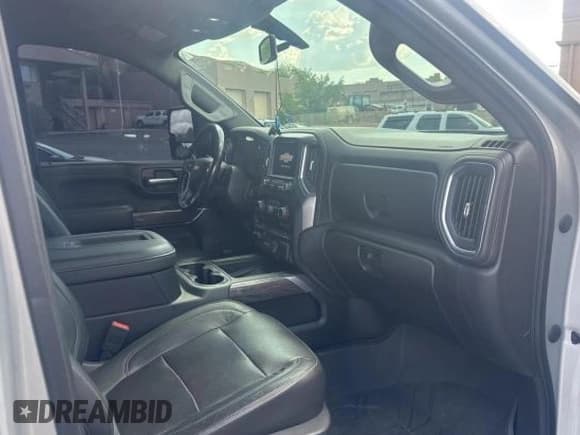 ✅ 2020 Chevrolet Silverado 3500HD LTZ • VIN: 1GC4YUEY8LF208936 • Lot: 59998105. Listed on Copart with 72,985 mi. Free auction sales archive from the USA and detailed vehicle history report at DreamBid. Image 5.