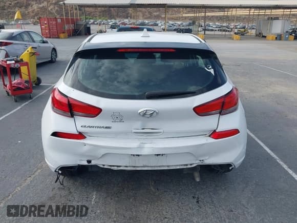 ✅ 2019 Hyundai Elantra • VIN: KMHH35LE2KU099247 • Lot: 43077370. Listed on IAAI with 58,795 mi. Free auction sales archive from the USA and detailed vehicle history report at DreamBid. Image 16.