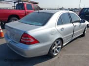✅ 2005 Mercedes-Benz C 230 Kompressor • VIN: WDBRF40J85A668022 • Lot: 41075872. Wystawiony na IAAI z przebiegiem 200 016 mil. Bezpłatny archiwum sprzedaży aukcyjnych z USA i szczegółowy raport historii pojazdu na DreamBid. Zdjęcie 4.