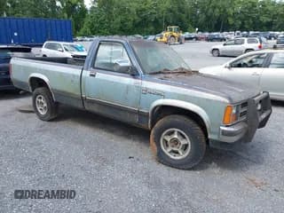 ✅ 1987 Dodge Dakota • VIN: 1B7GR14M9HS404759 • Lot: 42513734. Wystawiony na IAAI z przebiegiem 95 125 mil. Bezpłatny archiwum sprzedaży aukcyjnych z USA i szczegółowy raport historii pojazdu na DreamBid. Zdjęcie 1.