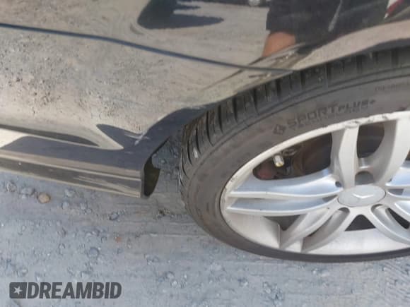 ✅ 2013 Mercedes-Benz C 250 Sport • VIN: WDDGF4HB5DA827184 • Лот: 42331098. Опубликован ранее на IAAI с пробегом 172 158 миль. Бесплатный доступ к архиву аукционных продаж из США и подробный отчёт об истории автомобиля на DreamBid. Изображение 16.