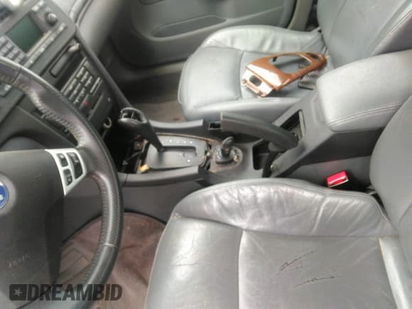 ✅ 2006 Saab 9-3 • VIN: YS3FD49Y861026114 • Lot: 42875598. Listed on IAAI with 107,237 mi. Free auction sales archive from the USA and detailed vehicle history report at DreamBid. Image 6.