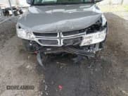 ✅ 2019 Dodge Journey SE • VIN: 3C4PDCBBXKT870959 • Lot: 42734006. Wystawiony na IAAI z przebiegiem 38 177 mil. Bezpłatny archiwum sprzedaży aukcyjnych z USA i szczegółowy raport historii pojazdu na DreamBid. Zdjęcie 6.