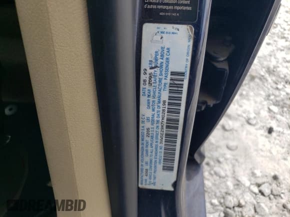 ✅ 2000 Volkswagen Jetta GLS • VIN: 3VWSE29M7YM028198 • Lot: 73648504. Listed on Copart with 265,184 mi. Free auction sales archive from the USA and detailed vehicle history report at DreamBid. Image 13.