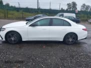 ✅ 2024 Mercedes-Benz E 350 • VIN: W1KLF4HB1RA039038 • Lot: 43434905. Wystawiony na IAAI z przebiegiem 5 345 mil. Bezpłatny archiwum sprzedaży aukcyjnych z USA i szczegółowy raport historii pojazdu na DreamBid. Zdjęcie 14.
