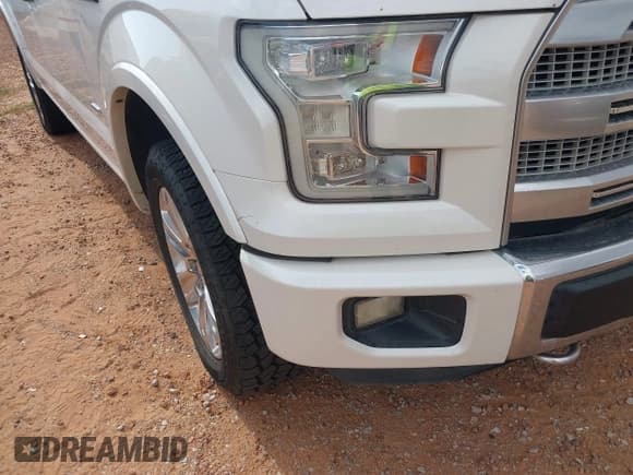 ✅ 2015 Ford F-150 XLT • VIN: 1FTEW1EG5FFB22990 • Lot: 42980580. Listed on IAAI with 226,766 mi. Free auction sales archive from the USA and detailed vehicle history report at DreamBid. Image 6.