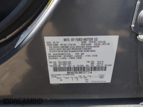 ✅ 2019 Ford EcoSport SE • VIN: MAJ6S3GL8KC277556 • Lot: 43334583. Wystawiony na IAAI z przebiegiem 93 881 mil. Bezpłatny archiwum sprzedaży aukcyjnych z USA i szczegółowy raport historii pojazdu na DreamBid. Zdjęcie 9.