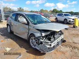 ✅ 2016 Ford Focus SE • VIN: 1FADP3K28GL389465 • Lot: 43583503. Wystawiony na IAAI z przebiegiem 178 185 mil. Bezpłatny archiwum sprzedaży aukcyjnych z USA i szczegółowy raport historii pojazdu na DreamBid. Zdjęcie 1.