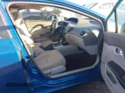 ✅ 2012 Honda Civic EX • VIN: 19XFB2F83CE341546 • Лот: 43691718. Опубликован ранее на IAAI с пробегом 188 173 миль. Бесплатный доступ к архиву аукционных продаж из США и подробный отчёт об истории автомобиля на DreamBid. Изображение 5.