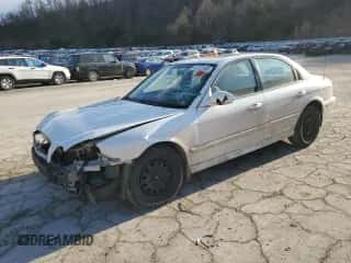 2002 Hyundai Sonata с VIN KMHWF25S32A581260, выставлен на аукционе Copart как лот 47229145 с пробегом 121 552 миль миль и Списание • Salvage title. История ставок и продаж доступна на DreamBid. Изображение 1.