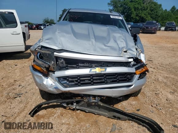 ✅ 2017 Chevrolet Silverado 1500 Custom • VIN: 1GCRCPEH3HZ109792 • Lot: 62691605. Wystawiony na Copart z przebiegiem 85 100 mil. Bezpłatny archiwum sprzedaży aukcyjnych z USA i szczegółowy raport historii pojazdu na DreamBid. Zdjęcie 5.