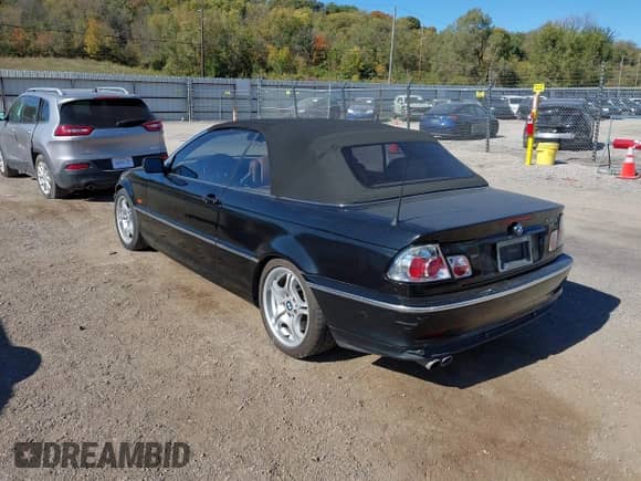 2001 BMW 3 Series 330Ci with VIN WBABS53471JU82604, listed as a IAAI auction lot 43519996 with 115,311 mi miles and . Bid and sale history available at DreamBid. Image 3.