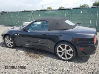 ✅ 2005 Maserati Spyder • VIN: ZAMBB18A150016507 • Лот: 61951374. Опубликован ранее на Copart с пробегом 25 491 миль. Бесплатный доступ к архиву аукционных продаж из США и подробный отчёт об истории автомобиля на DreamBid. Изображение 2.