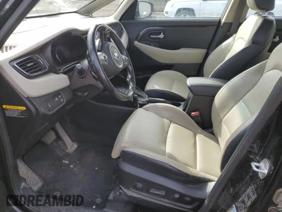 ✅ 2014 Kia Rondo EX • VIN: KNAHU8A30E7046115 • Lot: 48029785. Wystawiony na Copart z przebiegiem 84 216 mil. Bezpłatny archiwum sprzedaży aukcyjnych z USA i szczegółowy raport historii pojazdu na DreamBid. Zdjęcie 7.