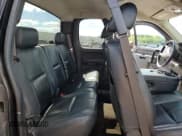 ✅ 2012 Chevrolet Silverado 2500HD LT • VIN: 1GC2KXCG7CZ333560 • Lot: 69133275. Wystawiony na Copart z przebiegiem 147 784 mil. Bezpłatny archiwum sprzedaży aukcyjnych z USA i szczegółowy raport historii pojazdu na DreamBid. Zdjęcie 10.