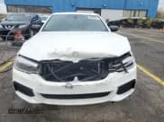 ✅ 2019 BMW 5 Series 540i xDrive • VIN: WBAJE7C5XKG893226 • Lot: 89650675. Wystawiony na Copart z przebiegiem 91 320 mil. Bezpłatny archiwum sprzedaży aukcyjnych z USA i szczegółowy raport historii pojazdu na DreamBid. Zdjęcie 5.