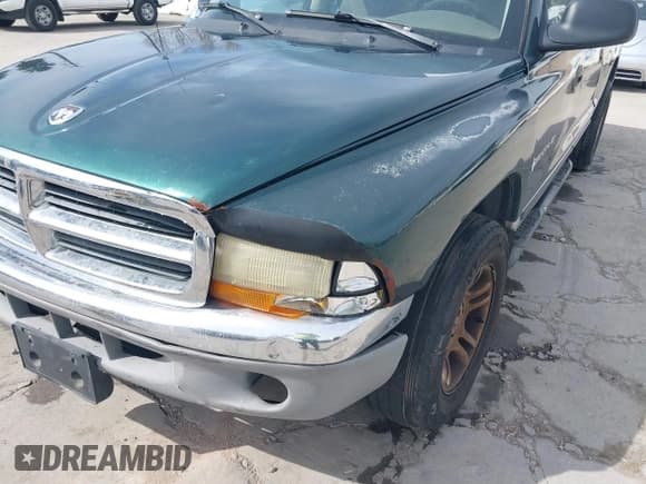 ✅ 2001 Dodge Dakota Sport • VIN: 1B7HL2AN81S281275 • Lot: 41693105. Wystawiony na IAAI z przebiegiem 276 182 mil. Bezpłatny archiwum sprzedaży aukcyjnych z USA i szczegółowy raport historii pojazdu na DreamBid. Zdjęcie 6.