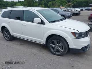 2015 Dodge Journey Crossroad z VIN 3C4PDCGB3FT713482, wystawiony jako IAAI lot #42593334 z przebiegiem 136 020 mil mil oraz . Historia ofert i sprzedaży dostępna na DreamBid. Obrazek 1.