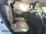 ✅ 2018 Toyota RAV4 XLE • VIN: JTMRFREV9JJ203284 • Лот: 93370555. Опубликован ранее на Copart с пробегом 74 172 миль. Бесплатный доступ к архиву аукционных продаж из США и подробный отчёт об истории автомобиля на DreamBid. Изображение 11.