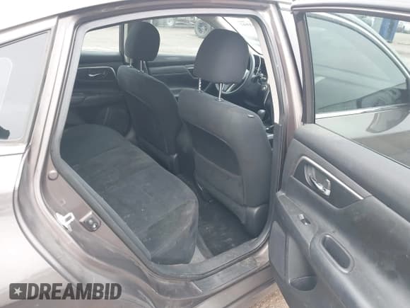 ✅ 2015 Nissan Altima S • VIN: 1N4AL3AP4FC451051 • Lot: 43543942. Wystawiony na IAAI z przebiegiem 160 728 mil. Bezpłatny archiwum sprzedaży aukcyjnych z USA i szczegółowy raport historii pojazdu na DreamBid. Zdjęcie 8.