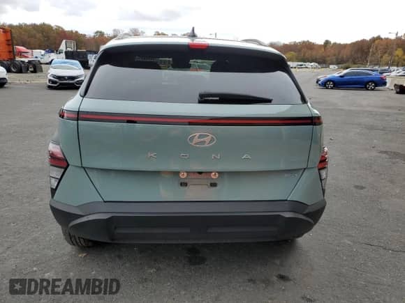 2025 Hyundai Kona SEL with VIN KM8HBCAB2SU220410, listed as a Copart auction lot 91117135 with 20,251 mi miles and Non repairable. Bid and sale history available at DreamBid. Image 6.