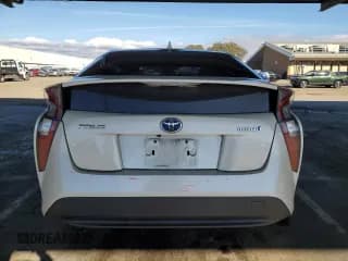 ✅ 2016 Toyota Prius Two • VIN: JTDKBRFU1G3016931 • Lot: 91318115. Wystawiony na Copart z przebiegiem 213 217 mil. Bezpłatny archiwum sprzedaży aukcyjnych z USA i szczegółowy raport historii pojazdu na DreamBid. Zdjęcie 6.