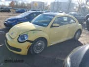 ✅ 2013 Volkswagen Beetle 2.5L • VIN: 3VWJP7AT2DM665614 • Lot: 90881555. Wystawiony na Copart z przebiegiem 113 506 mil. Bezpłatny archiwum sprzedaży aukcyjnych z USA i szczegółowy raport historii pojazdu na DreamBid. Zdjęcie 1.