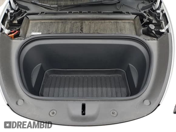 ✅ 2022 Tesla Model Y Long Range • VIN: 7SAYGDEE5NF352075 • Lot: 50799895. Wystawiony na Copart z przebiegiem 11 597 mil. Bezpłatny archiwum sprzedaży aukcyjnych z USA i szczegółowy raport historii pojazdu na DreamBid. Zdjęcie 12.