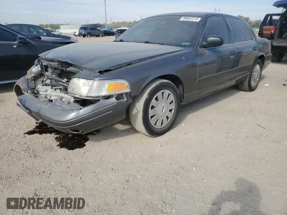 ✅ 2011 Ford Police Interceptor • VIN: 2FABP7BV4BX173083 • Lot: 86862315. Wystawiony na Copart z przebiegiem 170 798 mil. Bezpłatny archiwum sprzedaży aukcyjnych z USA i szczegółowy raport historii pojazdu na DreamBid. Zdjęcie 1.