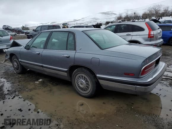 ✅ 1992 Buick Park Avenue • VIN: 1G4CW53L5N1630401 • Lot: 62028475. Listed on Copart with 97,728 mi. Free auction sales archive from the USA and detailed vehicle history report at DreamBid. Image 2.