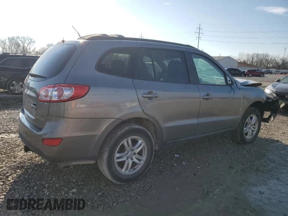 ✅ 2011 Hyundai Santa Fe GLS • VIN: 5XYZG4AG8BG035386 • Lot: 86605344. Listed on Copart with 133,091 mi. Free auction sales archive from the USA and detailed vehicle history report at DreamBid. Image 3.