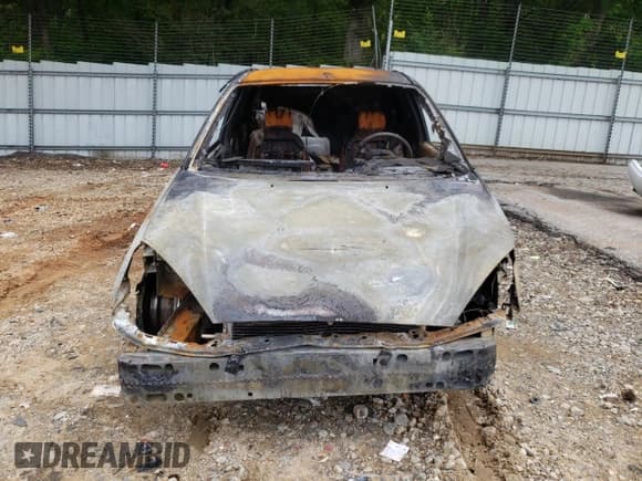 ✅ 2002 Ford Focus SE • VIN: 1FAFP34332W273497 • Лот: 56202515. Опубликован ранее на Copart с пробегом Не указан. Бесплатный доступ к архиву аукционных продаж из США и подробный отчёт об истории автомобиля на DreamBid. Изображение 5.