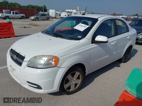 ✅ 2011 Chevrolet Aveo 1LT • VIN: KL1TD5DE2BB189883 • Lot: 42466289. Wystawiony na IAAI z przebiegiem 130 201 mil. Bezpłatny archiwum sprzedaży aukcyjnych z USA i szczegółowy raport historii pojazdu na DreamBid. Zdjęcie 2.