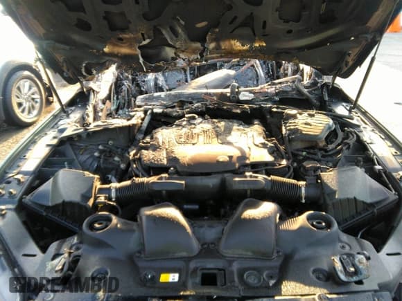 ✅ 2017 Jaguar XJ Portfolio • VIN: SAJWJ2GD1H8W06644 • Lot: 40012333. Listed on IAAI with Not provided. Free auction sales archive from the USA and detailed vehicle history report at DreamBid. Image 10.