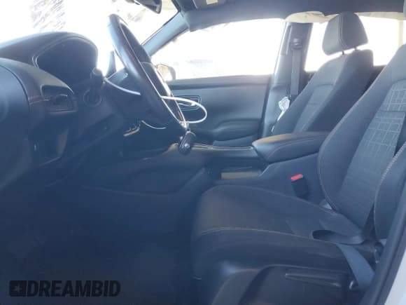 ✅ 2023 Honda HR-V Sport • VIN: 3CZRZ2H55PM722896 • Lot: 82200925. Wystawiony na Copart z przebiegiem 73 183 mil. Bezpłatny archiwum sprzedaży aukcyjnych z USA i szczegółowy raport historii pojazdu na DreamBid. Zdjęcie 7.