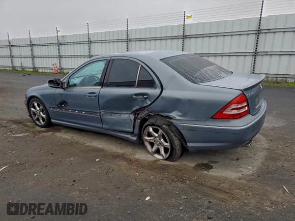 ✅ 2007 Mercedes-Benz C 230 Sport • VIN: WDBRF52H07F846074 • Lot: 96193095. Wystawiony na Copart z przebiegiem 255 270 mil. Bezpłatny archiwum sprzedaży aukcyjnych z USA i szczegółowy raport historii pojazdu na DreamBid. Zdjęcie 2.