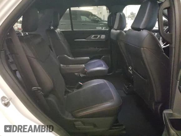 ✅ 2025 Ford Explorer ST • VIN: 1FMWK8GC6SGA24859 • Lot: 82394425. Listed on Copart with 5,260 mi. Free auction sales archive from the USA and detailed vehicle history report at DreamBid. Image 11.