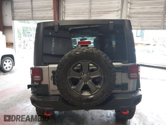 ✅ 2017 Jeep Wrangler Unlimited Rubicon Recon • VIN: 1C4BJWFG5HL687757 • Lot: 42367095. Listed on IAAI with 48,441 mi. Free auction sales archive from the USA and detailed vehicle history report at DreamBid. Image 16.