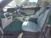 ✅ 2024 Kia Telluride S • VIN: 5XYP64GC6RG493596 • Lot: 56524615. Listed on Copart with 22,082 mi. Free auction sales archive from the USA and detailed vehicle history report at DreamBid. Image 7.