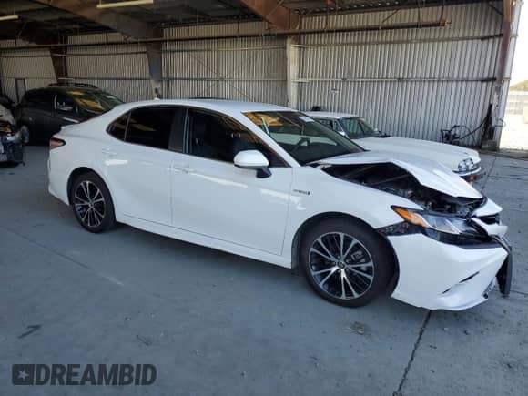 2020 Toyota Camry Hybrid SE с VIN 4T1G31AK3LU542830, выставлен на аукционе Copart как лот 84293245 с пробегом Не указан миль и Списание • Salvage title. История ставок и продаж доступна на DreamBid. Изображение 4.