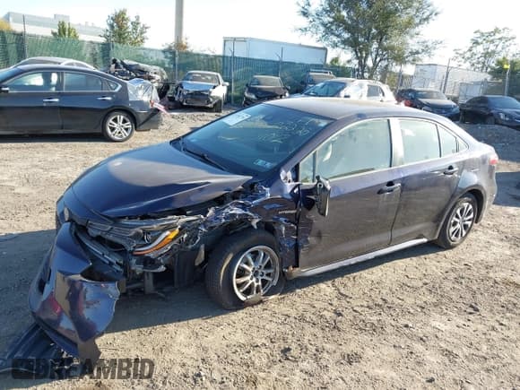 ✅ 2020 Toyota Corolla Hybrid LE • VIN: JTDEBRBE4LJ014012 • Lot: 43547730. Wystawiony na IAAI z przebiegiem 56 067 mil. Bezpłatny archiwum sprzedaży aukcyjnych z USA i szczegółowy raport historii pojazdu na DreamBid. Zdjęcie 17.