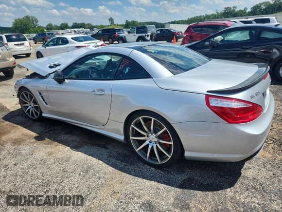 ✅ 2013 Mercedes-Benz SL • VIN: WDDJK7KA9DF019880 • Lot: 62563415. Listed on Copart with 38,112 mi. Free auction sales archive from the USA and detailed vehicle history report at DreamBid. Image 2.
