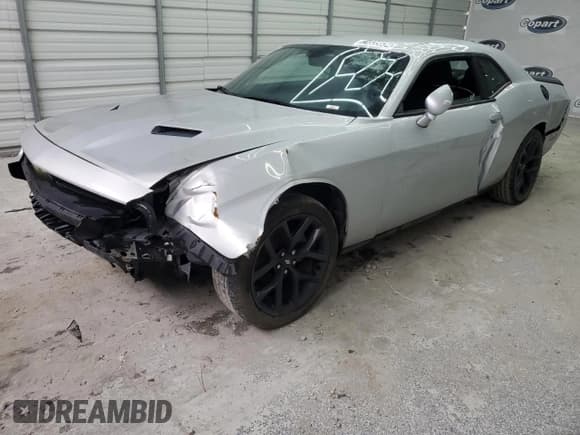 ✅ 2021 Dodge Challenger SXT • VIN: 2C3CDZAG6MH607320 • Lot: 71535834. Wystawiony na Copart z przebiegiem 75 568 mil. Bezpłatny archiwum sprzedaży aukcyjnych z USA i szczegółowy raport historii pojazdu na DreamBid. Zdjęcie 1.