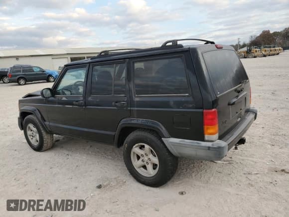 ✅ 2001 Jeep Cherokee Sport • VIN: 1J4FF48S21L502105 • Лот: 92855015. Опубликован ранее на Copart с пробегом 118 194 миль. Бесплатный доступ к архиву аукционных продаж из США и подробный отчёт об истории автомобиля на DreamBid. Изображение 2.