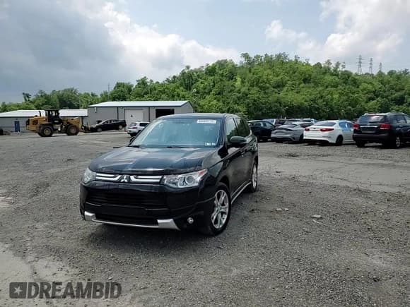 ✅ 2014 Mitsubishi Outlander GT • VIN: JA4JZ4AX2EZ013911 • Lot: 60603715. Listed on Copart with 78,547 mi. Free auction sales archive from the USA and detailed vehicle history report at DreamBid. Image 14.
