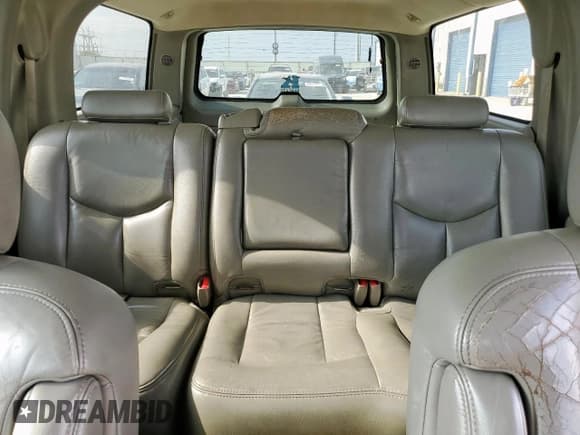 ✅ 2006 Chevrolet Suburban LT • VIN: 3GNEC16Z76G109933 • Лот: 57274795. Опубликован ранее на Copart с пробегом 220 190 миль. Бесплатный доступ к архиву аукционных продаж из США и подробный отчёт об истории автомобиля на DreamBid. Изображение 10.
