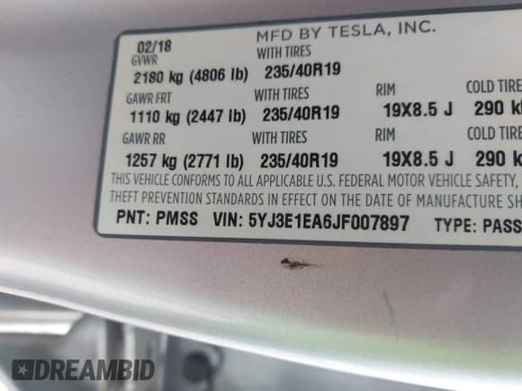 ✅ 2018 Tesla Model 3 Long Range Battery • VIN: 5YJ3E1EA6JF007897 • Lot: 43681611. Wystawiony na IAAI z przebiegiem 50 442 mil. Bezpłatny archiwum sprzedaży aukcyjnych z USA i szczegółowy raport historii pojazdu na DreamBid. Zdjęcie 9.